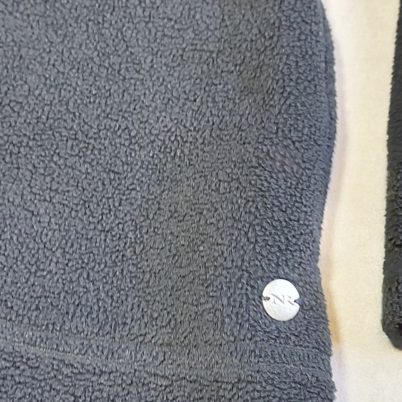 Northern Reflections Fleece Black Zip up Sweater Light Weight Jacket, large - Picture 3 of 10